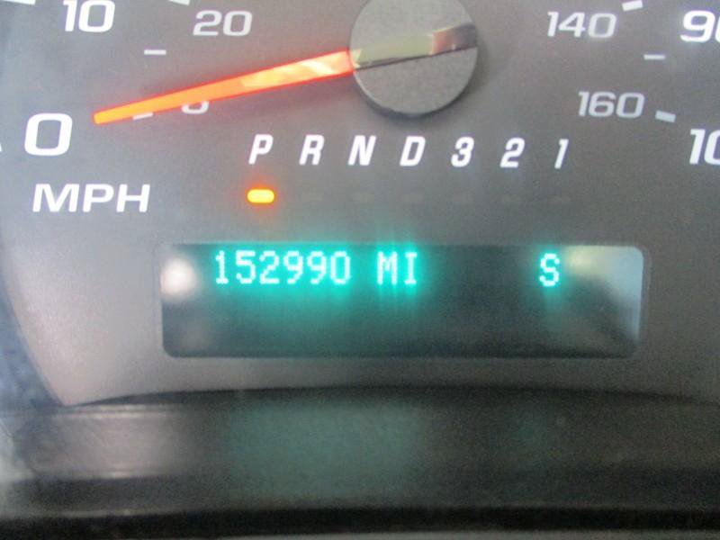 Used 2012 Chevrolet Express 1500 RWD image 16