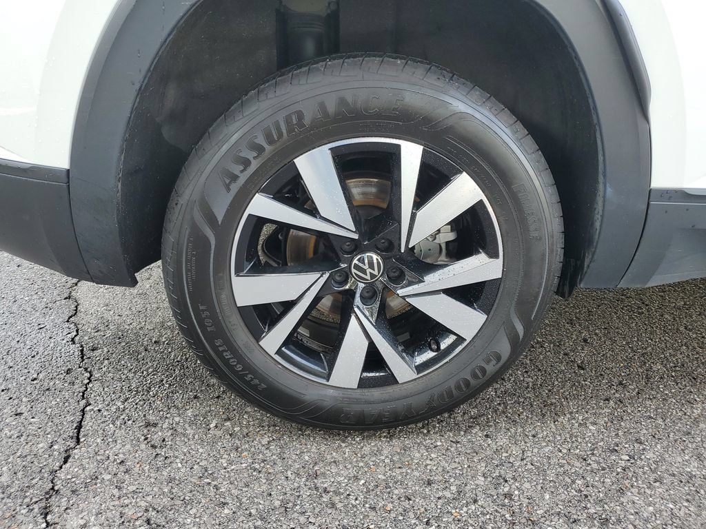 Used 2021 Volkswagen Atlas Cross Sport SE AWD/4WD image 5