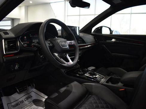 Used 2025 Audi SQ5 Premium Plus w/ Premium Plus Package AWD/4WD image 14
