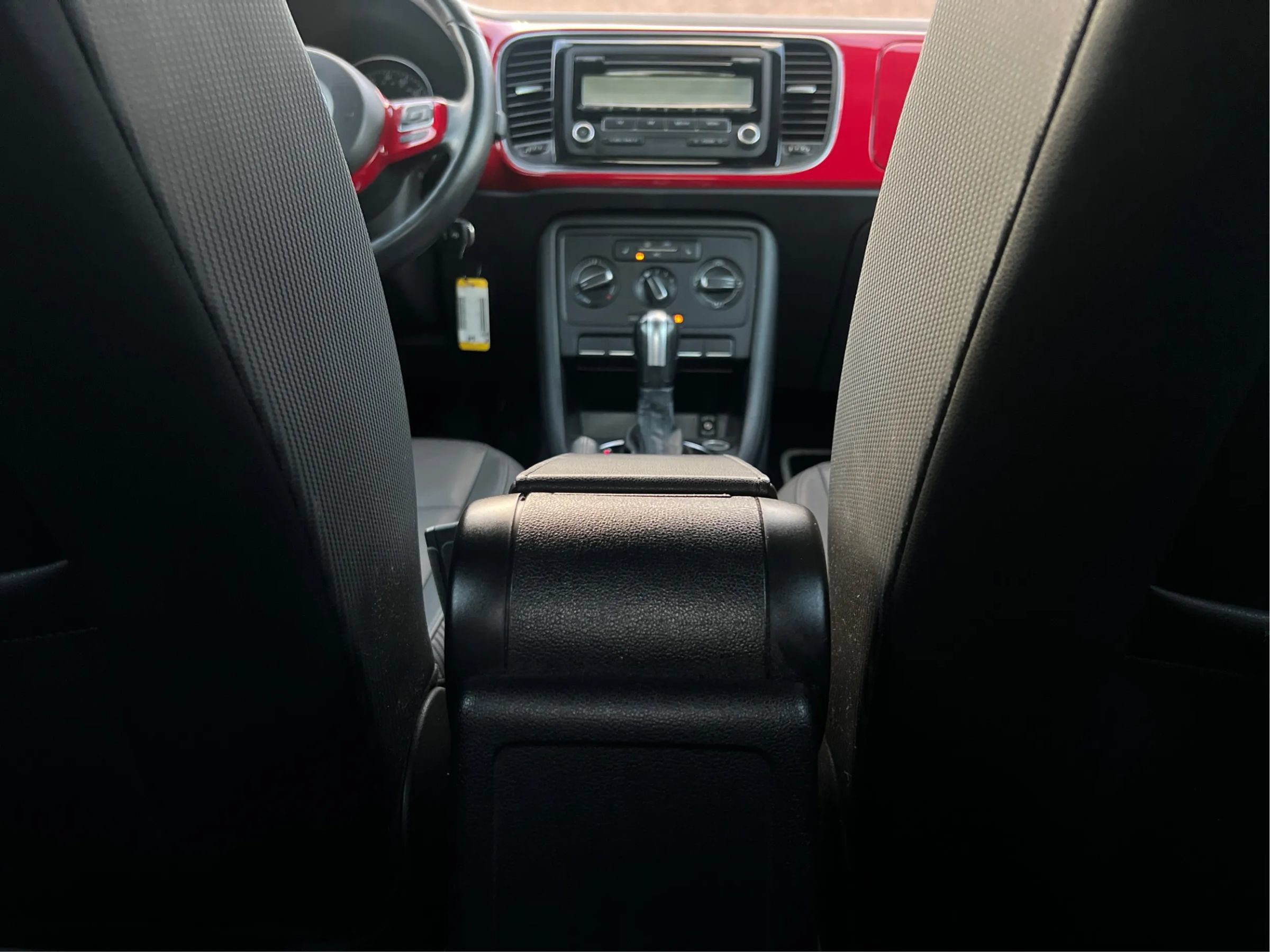 Used 2014 Volkswagen Beetle 2.5 FWD image 50
