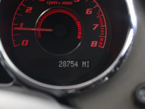 Used 2008 Pontiac Solstice GXP w/ Premium Package image 32