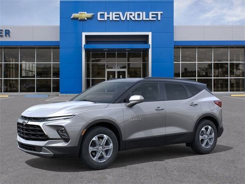 New 2026 Chevrolet Blazer LT image 2