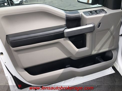 Used 2018 Ford F150 XLT RWD image 9