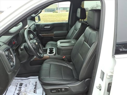Used 2019 Chevrolet Silverado 1500 High Country image 24