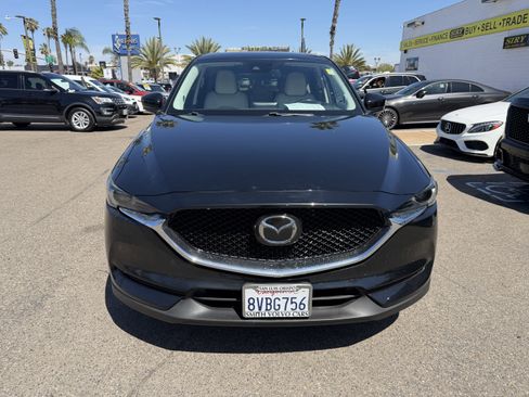 Used 2019 MAZDA CX-5 Grand Touring w/ GT Premium Package FWD image 2
