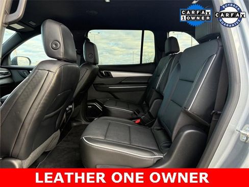 Certified 2025 Buick Enclave Preferred w/ Power Package image 11