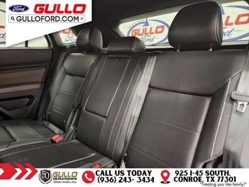 Used 2022 Volkswagen Atlas Cross Sport SE image 13