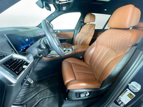 Used 2025 BMW X7 M60i w/ Executive Package AWD/4WD image 22