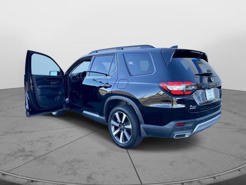 Certified 2023 Honda Pilot Touring image 6
