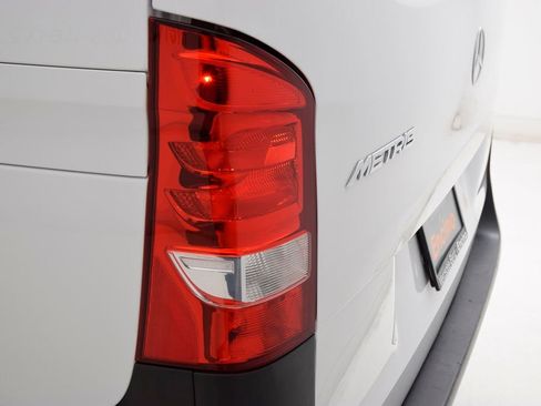Used 2023 Mercedes-Benz Metris Passenger image 13