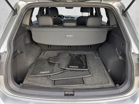 Used 2021 Volkswagen Tiguan SE R-Line image 7