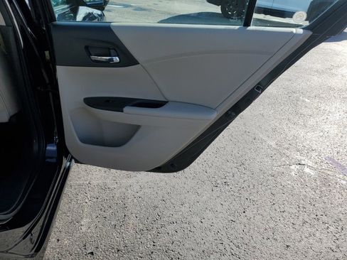 Used 2015 Honda Accord EX-L image 29