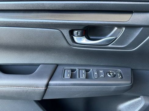 Used 2025 Honda CR-V Sport image 8