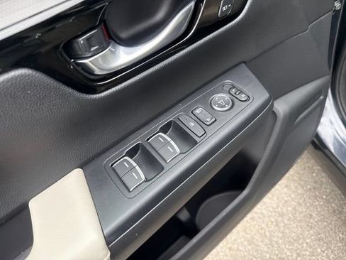 Used 2024 Honda CR-V EX-L image 10