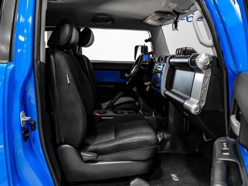Used 2007 Toyota FJ Cruiser 4WD w/ Upgrade Pkg 2 image 31