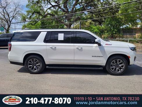 Used 2024 Chevrolet Suburban Z71 w/ Off-Road Capability Package image 6