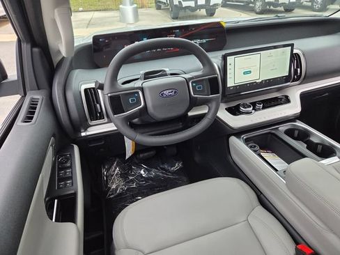 New 2026 Ford Expedition Max Active RWD image 34