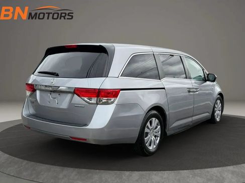 Used 2016 Honda Odyssey SE image 6