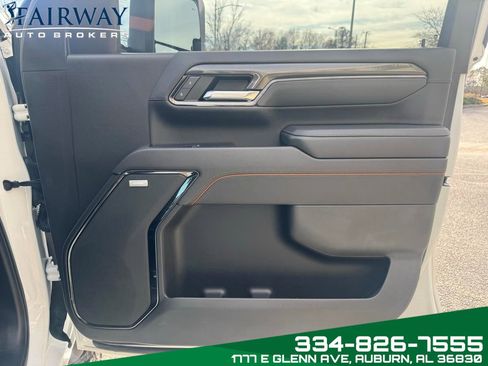 Used 2024 GMC Sierra 2500 AT4 w/ Technology Package image 29