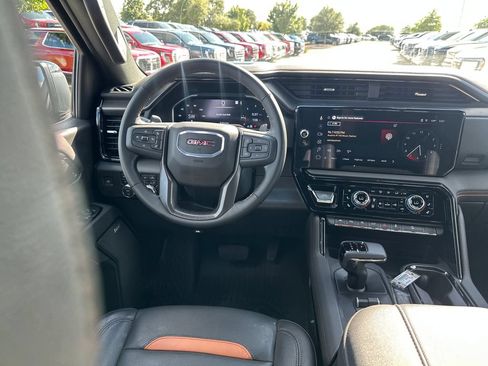 Used 2025 GMC Sierra 1500 AT4 w/ AT4 Premium Package AWD/4WD image 35