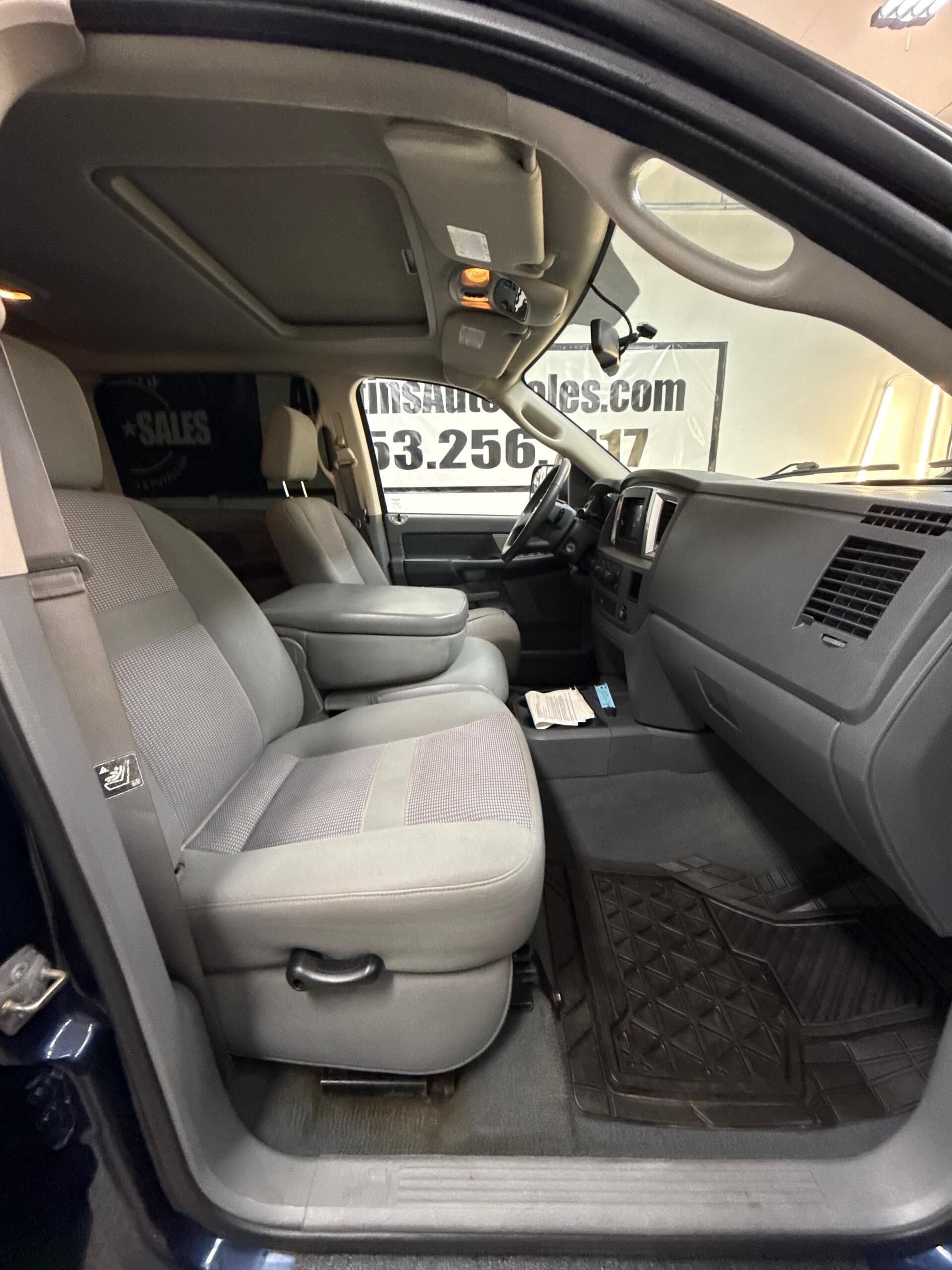 Used 2007 Dodge Ram 1500 Truck SLT w/ Light Group AWD/4WD image 2