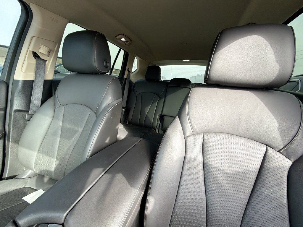 Used 2017 Buick Envision Essence FWD image 13