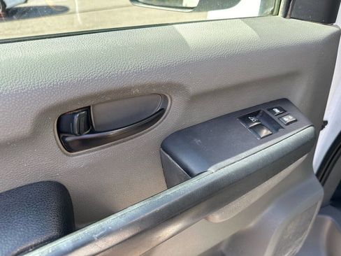 Used 2020 Nissan NV 2500 S image 20