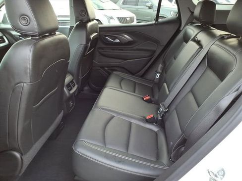 Used 2022 GMC Terrain SLT AWD/4WD image 7
