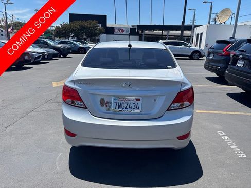 Used 2016 Hyundai Accent SE w/ Option Group 02 FWD image 5