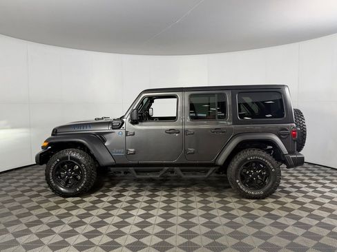Used 2023 Jeep Wrangler Unlimited w/ Cold Weather Group AWD/4WD image 10