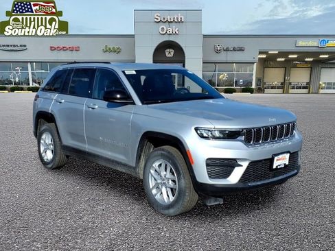 New 2026 Jeep Grand Cherokee Laredo X AWD/4WD image 1