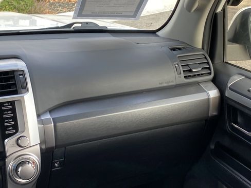 Used 2022 Toyota 4Runner SR5 image 21