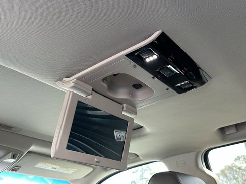 Used 2018 GMC Yukon Denali w/ Denali Ultimate Package image 19