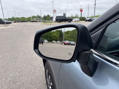 Used 2020 Toyota Highlander XLE AWD/4WD image 7