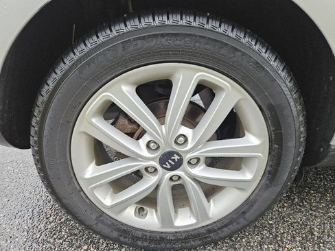 Used 2018 Kia Soul + FWD image 23