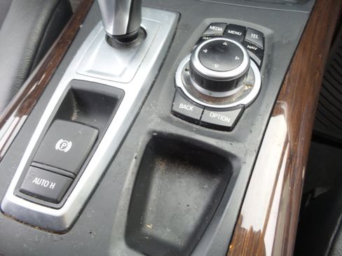 Used 2013 BMW X5 xDrive35d image 93