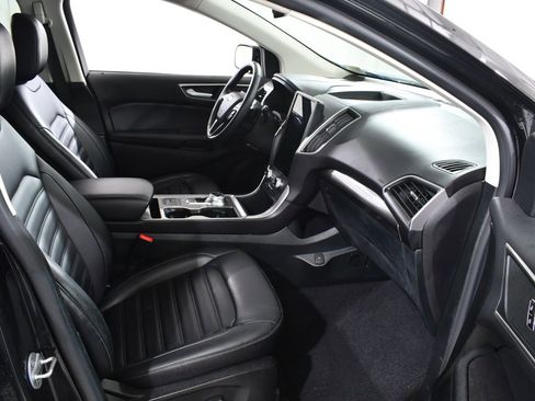 Used 2024 Ford Edge SEL w/ Convenience Package image 10