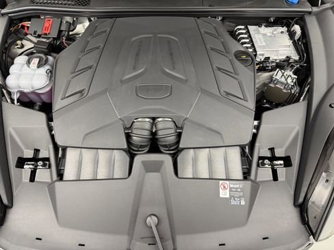 New 2026 Porsche Cayenne GTS image 60