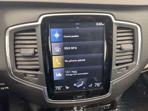 Used 2018 Volvo XC90 T5 Momentum w/ Convenience Package image 16
