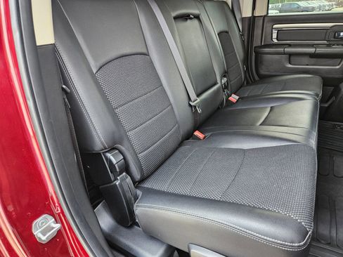 Used 2018 RAM 2500 Big Horn w/ Sport Appearance Group AWD/4WD image 27