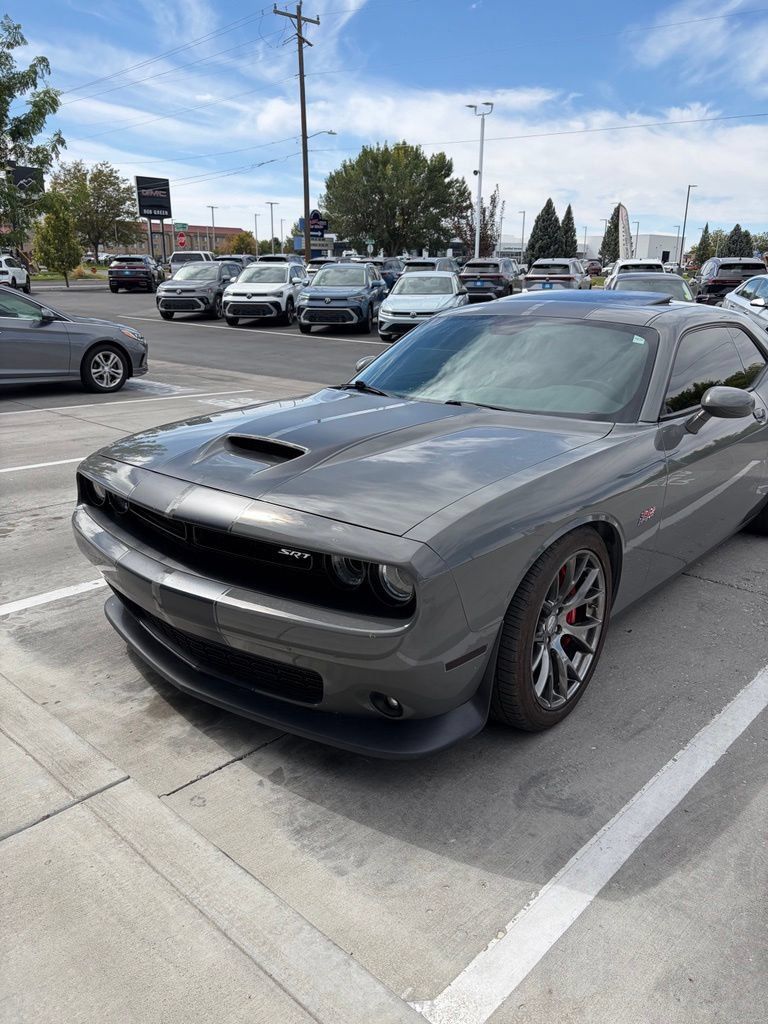 Used 2017 Dodge Challenger SRT RWD image 2