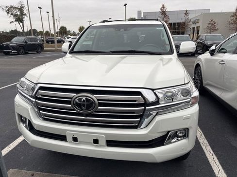Used 2019 Toyota Land Cruiser image 1