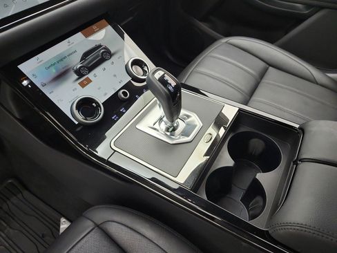 Used 2023 Land Rover Range Rover Evoque R-Dynamic SE AWD/4WD image 11