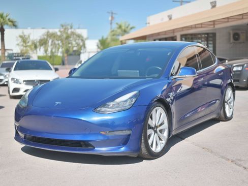 Used 2019 Tesla Model 3 Long Range image 1