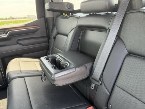 Used 2024 GMC Sierra 1500 Denali w/ Technology Package AWD/4WD image 31
