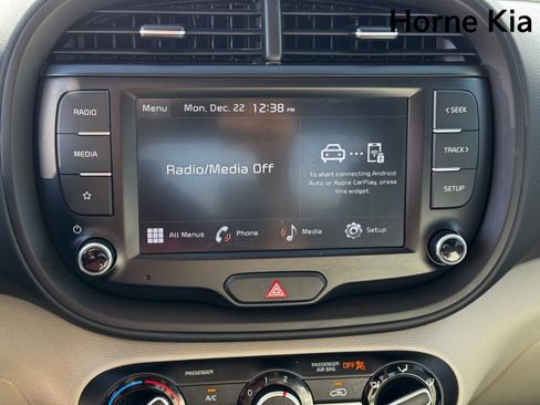 Certified 2022 Kia Soul LX image 21