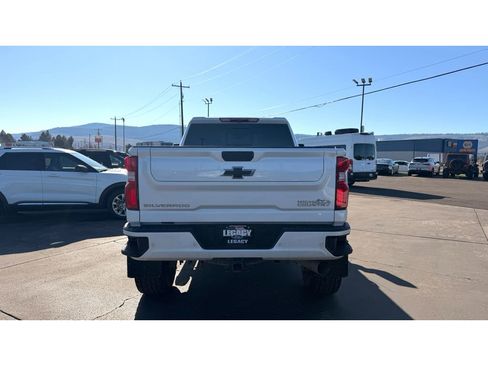 Used 2023 Chevrolet Silverado 3500 High Country image 6