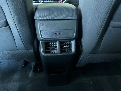 Used 2025 Chevrolet Equinox LT image 24