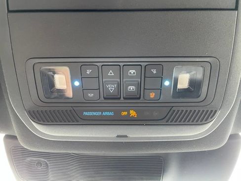 Certified 2020 Ford Explorer Platinum w/ Premium Technology Package AWD/4WD image 37