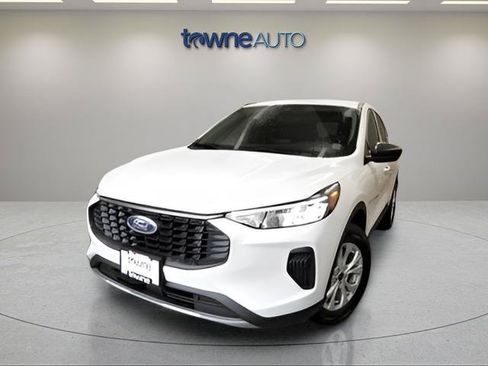 Used 2025 Ford Escape Active w/ Cold Weather Package AWD/4WD image 8